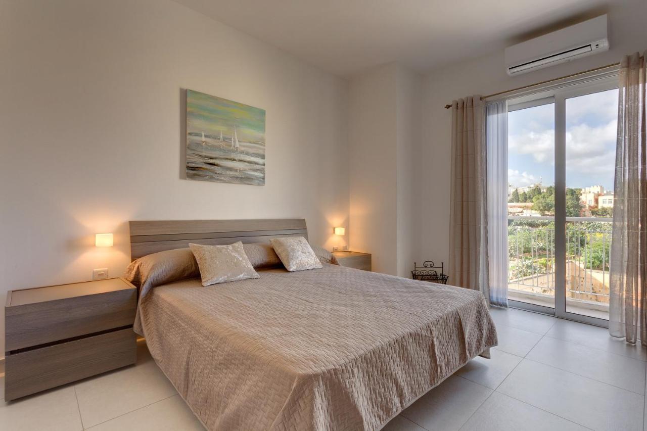 Modern Apartment In The Best Location, Perfect For Families Sliema Exteriér fotografie